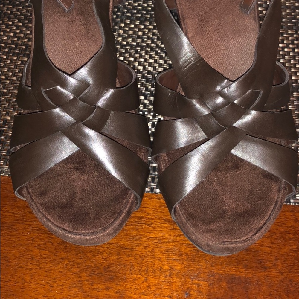 Comfortable!! - Picture 2 of 7